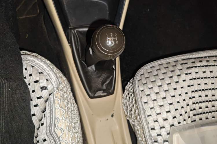 Used Toyota Vios 2014 1.3L Manual Xiang Edition Gear Lever