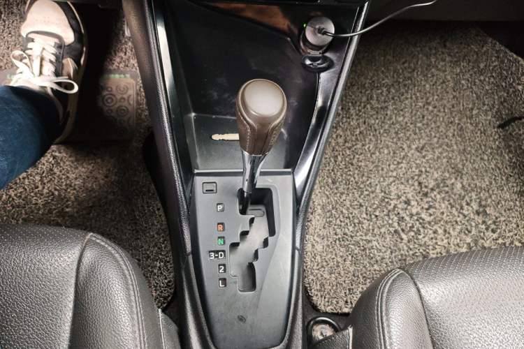 Used Toyota Vios 2014 1.5L Automatic ZhiZhen Edition Gear Lever