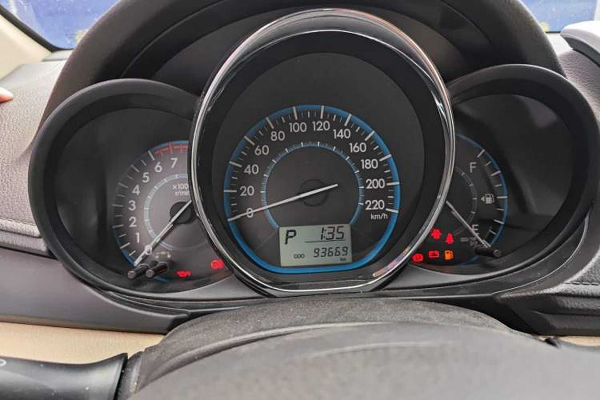 Used Toyota Vios 2014 1.3L Automatic Standard Edition Instrument Cluster