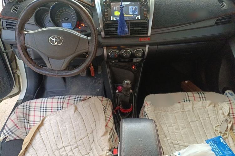 Used Toyota Vios 2014 1.5L Manual ZhiZhen Edition Interior 2