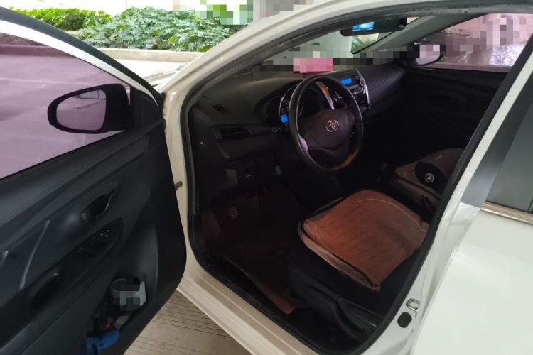 Used Toyota Vios 2014 1.5L Manual ZhiZhen Edition Interior 3