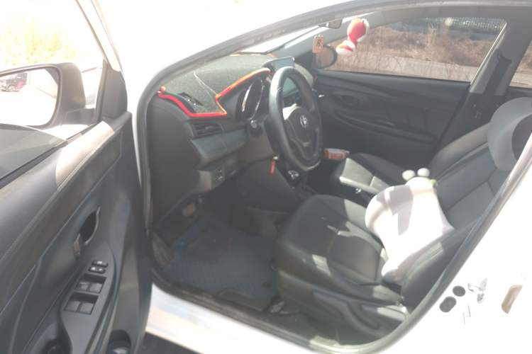 Used Toyota Vios 2014 1.5L Automatic ZhiZhen Edition Interior 3