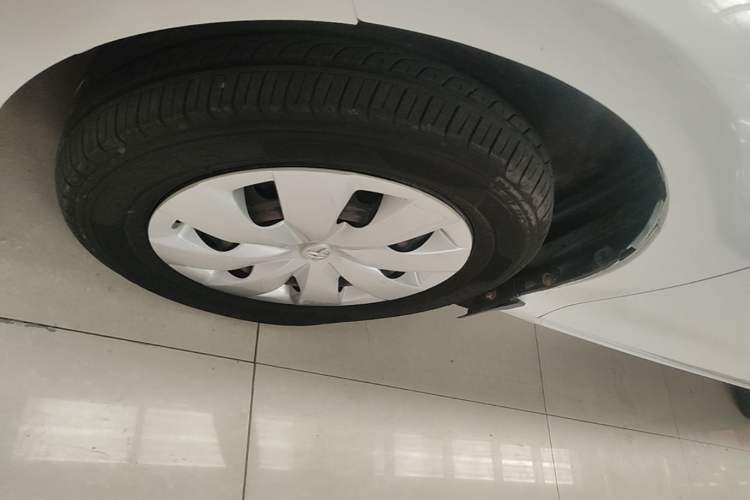 Used Toyota Vios 2014 1.3L Manual Value Edition Left Front Wheel Hub