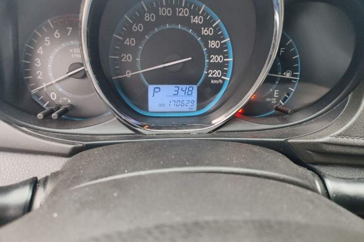 Used Toyota Vios 2014 1.5L Automatic ZhiZhen Edition Odometer Close Up