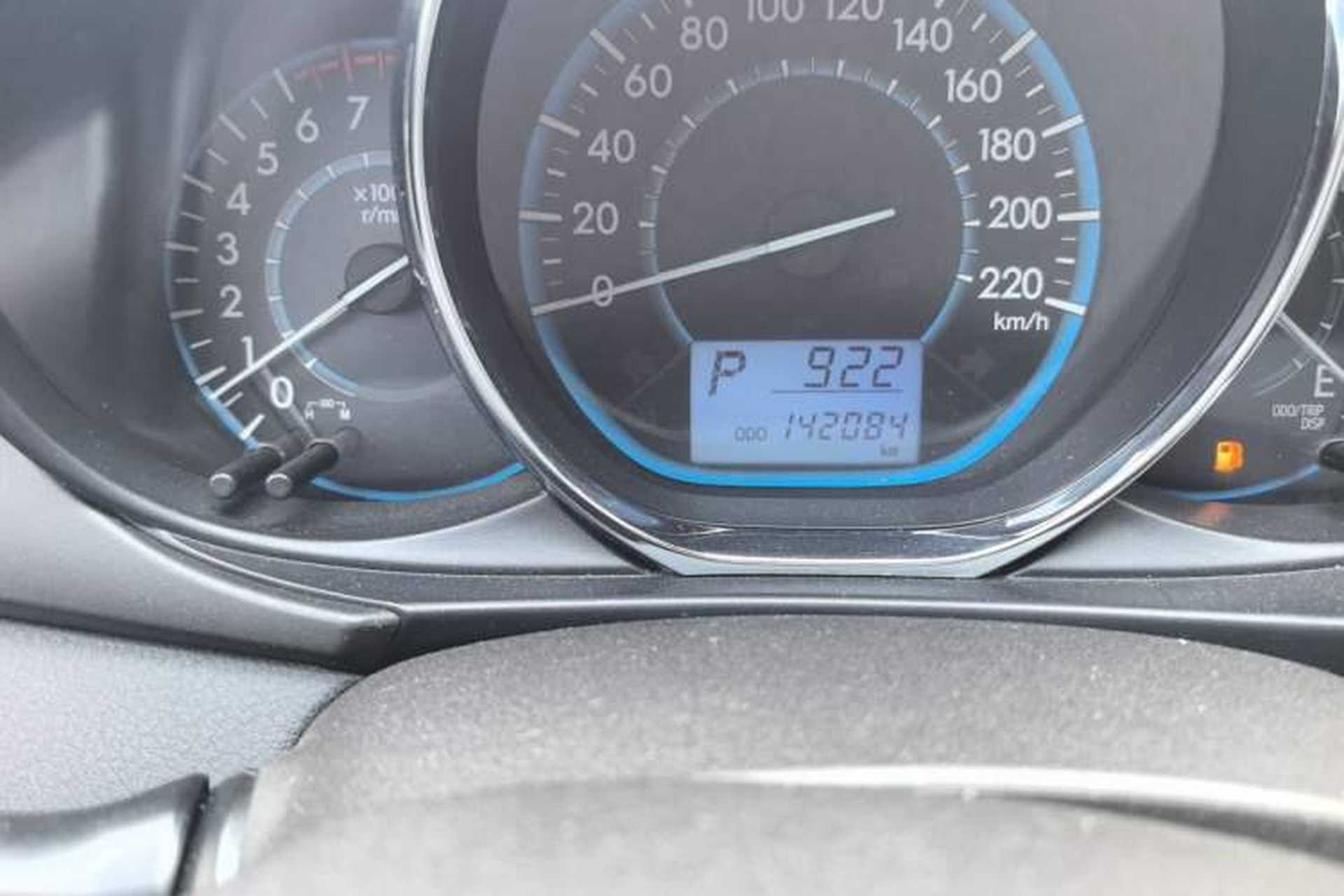 Used Toyota Vios 2014 1.5L Automatic ZhiZhen Edition Odometer Close Up