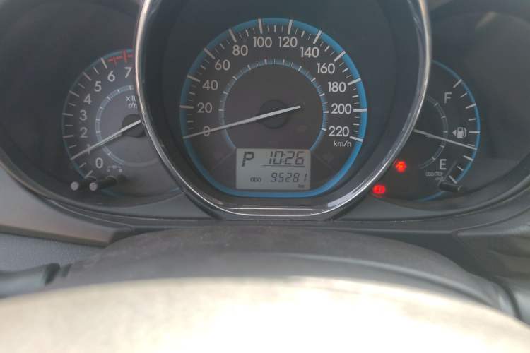 Used Toyota Vios 2014 1.5L Automatic ZhiZhen Edition Odometer Close Up