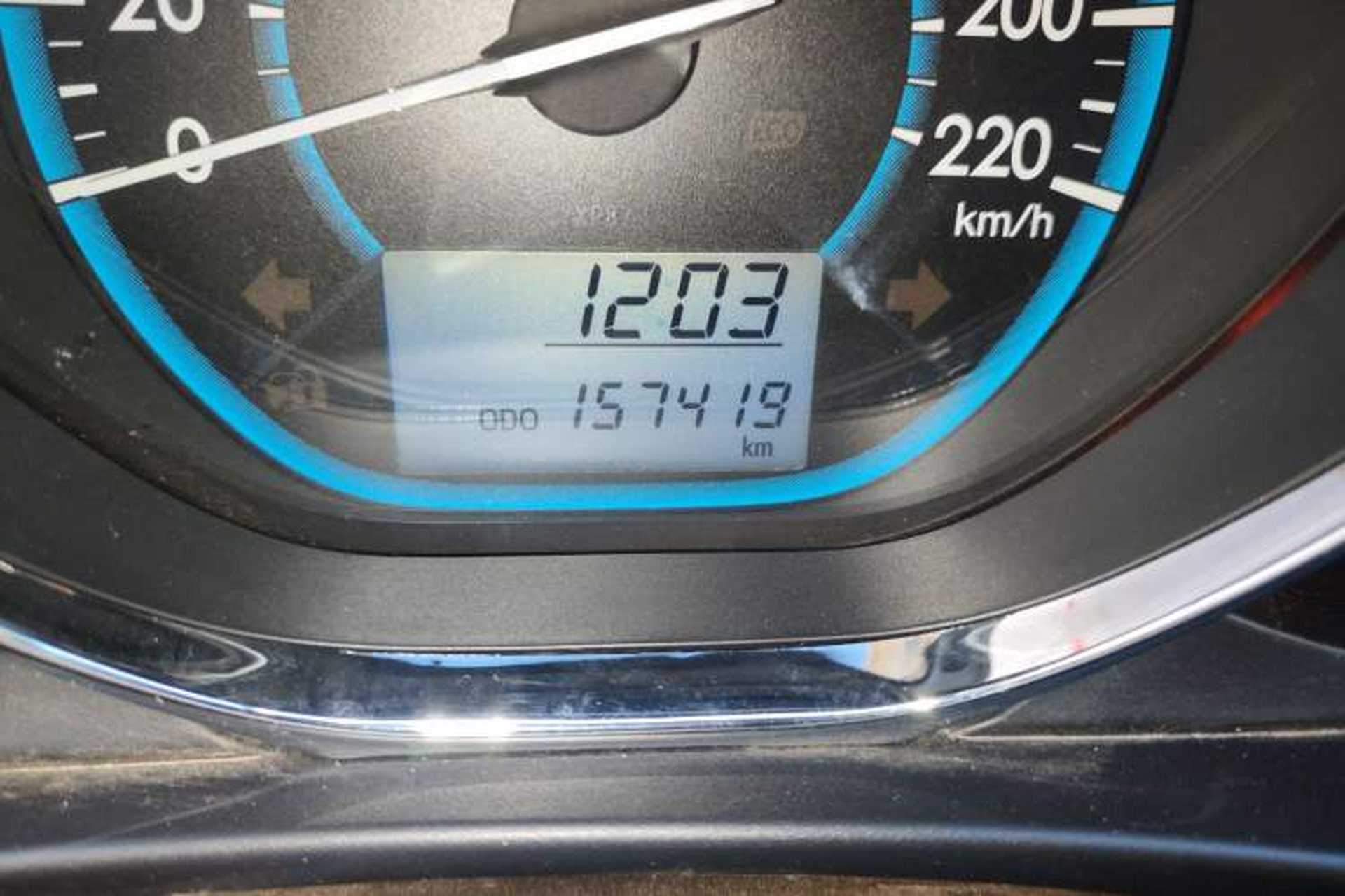 Used Toyota Vios 2014 1.3L Manual Xiang Edition Odometer Close Up