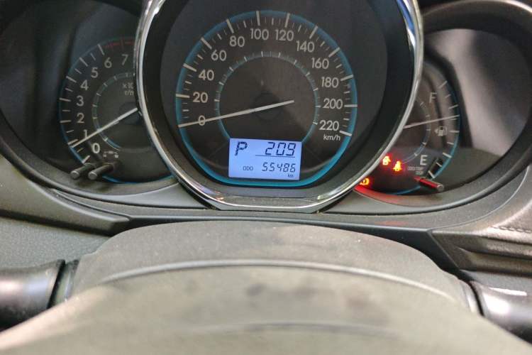Used Toyota Vios 2014 1.5L Automatic ZhiZhen Edition Odometer Close Up