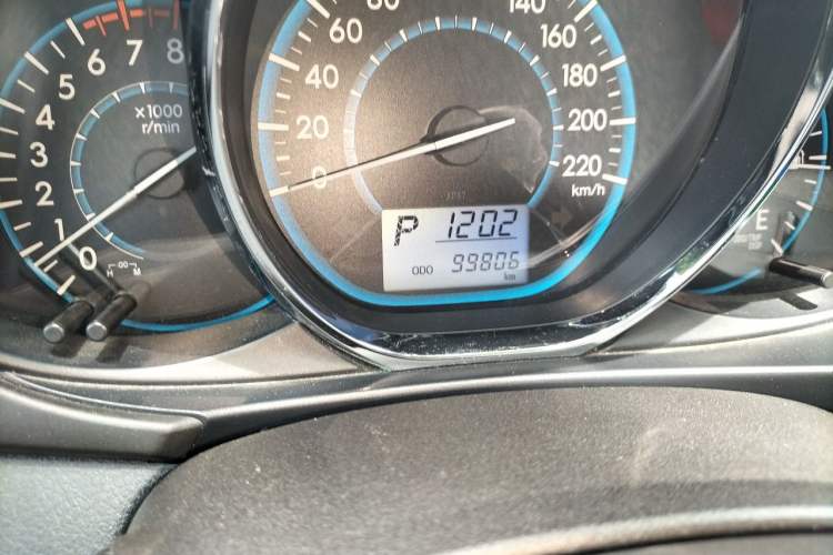 Used Toyota Vios 2014 1.5L Automatic ZhiZhen Edition Odometer Close Up