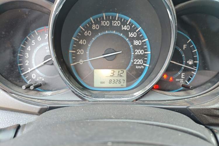 Used Toyota Vios 2014 1.5L Manual ZhiZhen Edition Odometer Close Up