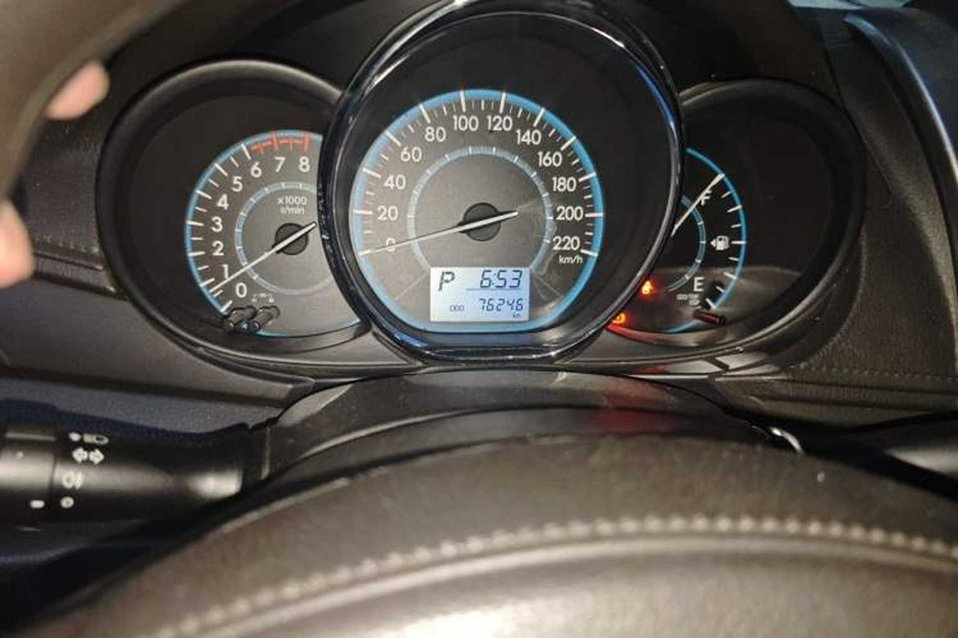 Used Toyota Vios 2014 1.5L Automatic ZhiZhen Edition Odometer Close Up