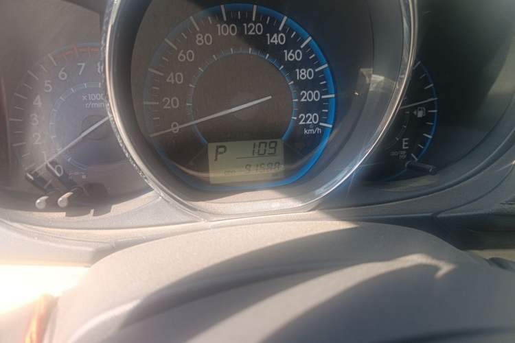 Used Toyota Vios 2014 1.5L Automatic ZhiZhen Edition Odometer Close Up