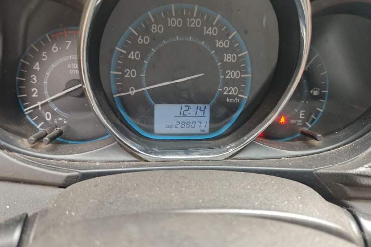 Used Toyota Vios 2014 1.5L Manual ZhiZhen Edition Odometer Close Up