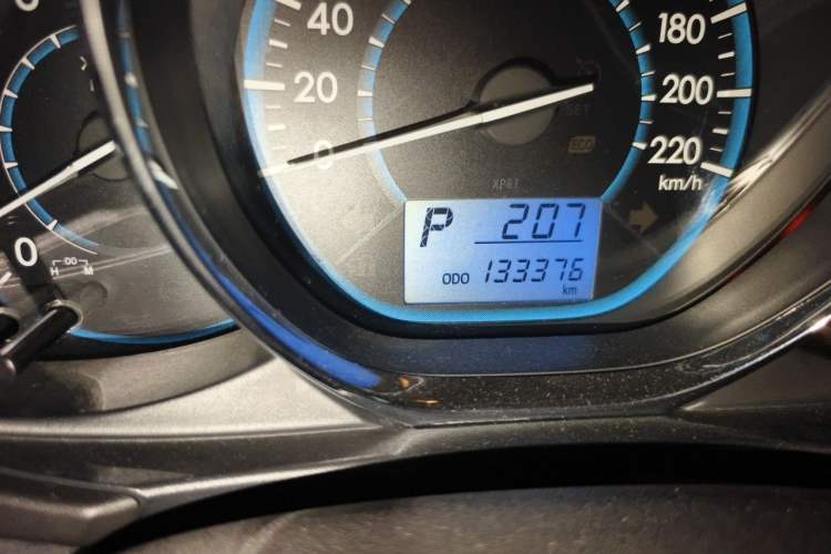 Used Toyota Vios 2014 1.3L Automatic Standard Edition Odometer Close Up