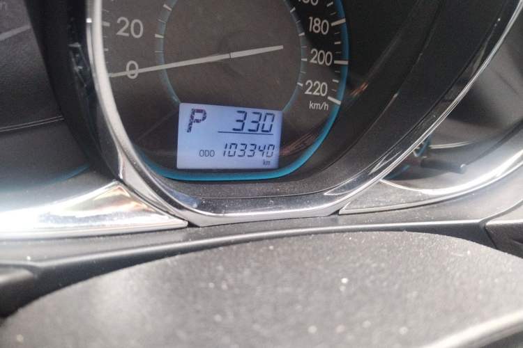 Used Toyota Vios 2014 1.5L Automatic ZhiZhen Edition Odometer Close Up