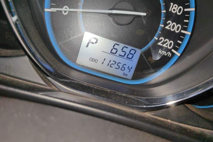 Used Toyota Vios 2014 1.5L Automatic ZhiZhen Edition Odometer Close Up
