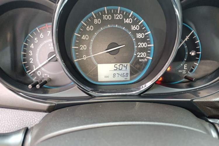 Used Toyota Vios 2014 1.3L Manual Xiang Edition Odometer Close Up
