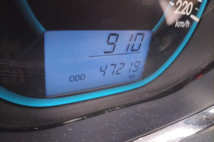 Used Toyota Vios 2014 1.3L Manual Value Edition Odometer Close Up