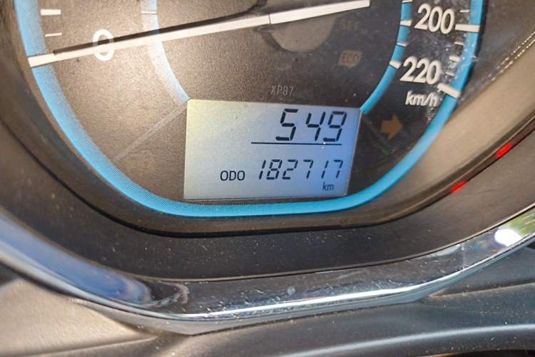 Used Toyota Vios 2014 1.5L Manual ZhiZhen Edition Odometer Close Up
