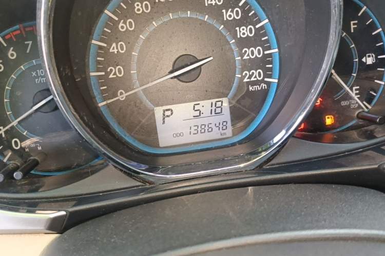 Used Toyota Vios 2014 1.5L Automatic ZhiShang Edition Odometer Close Up