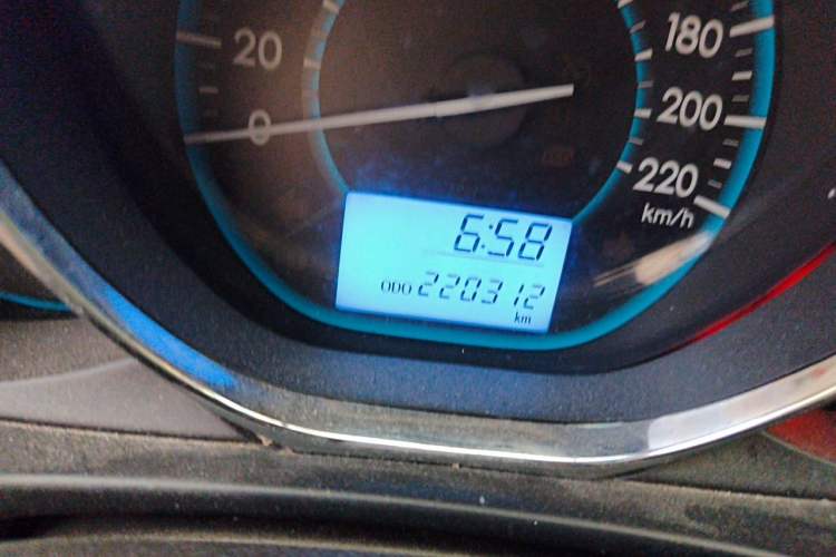 Used Toyota Vios 2014 1.3L Manual Xiang Edition Odometer Close Up