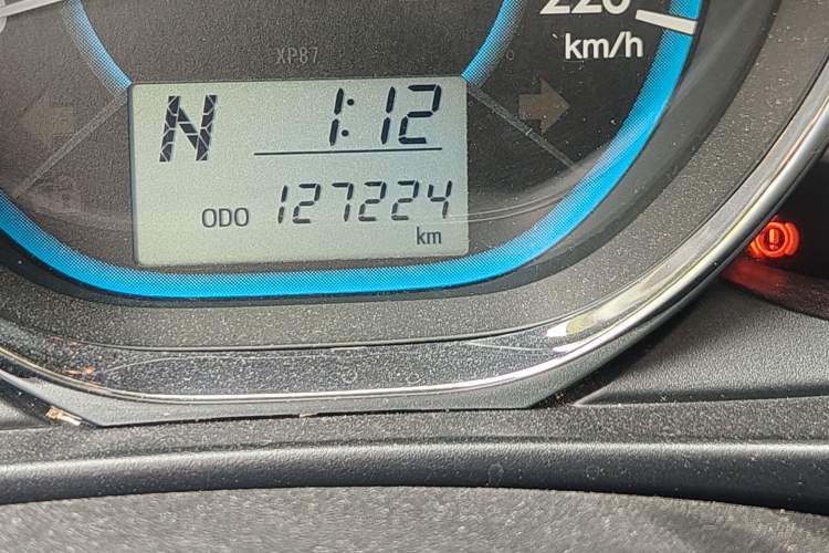 Used Toyota Vios 2014 1.5L Automatic ZhiZhen Edition Odometer Close Up