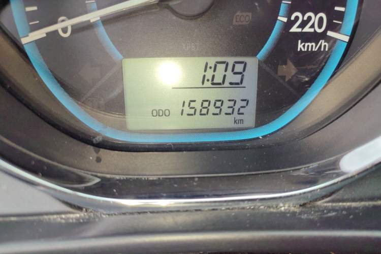 Used Toyota Vios 2014 1.3L Manual Xiang Edition Odometer Close Up
