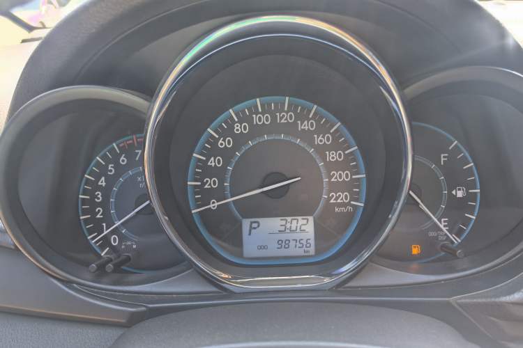 Used Toyota Vios 2014 1.5L Automatic ZhiZhen Edition Odometer Close Up