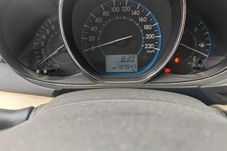 Used Toyota Vios 2014 1.5L Manual ZhiZhen Edition Odometer Close Up