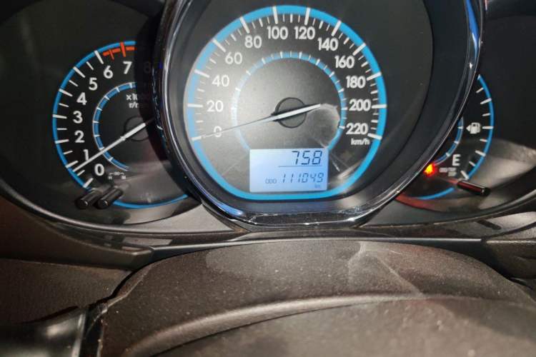 Used Toyota Vios 2014 1.5L Manual ZhiShang Edition Odometer Close Up