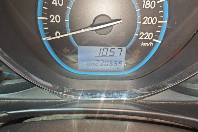 Used Toyota Vios 2014 1.3L Manual Xiang Edition Odometer Close Up
