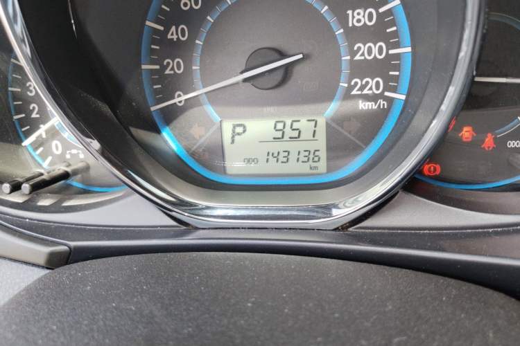 Used Toyota Vios 2014 1.5L Automatic ZhiZhen Edition Odometer Close Up