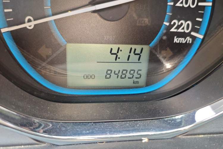 Used Toyota Vios 2014 1.3L Manual Xiang Edition Odometer Close Up