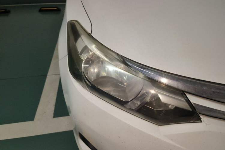 Used Toyota Vios 2014 1.5L Automatic ZhiZhen Edition Right Front Headlight