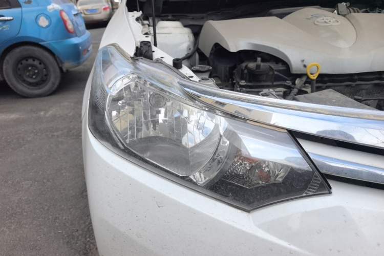 Used Toyota Vios 2014 1.5L Automatic ZhiZhen Edition Right Front Headlight
