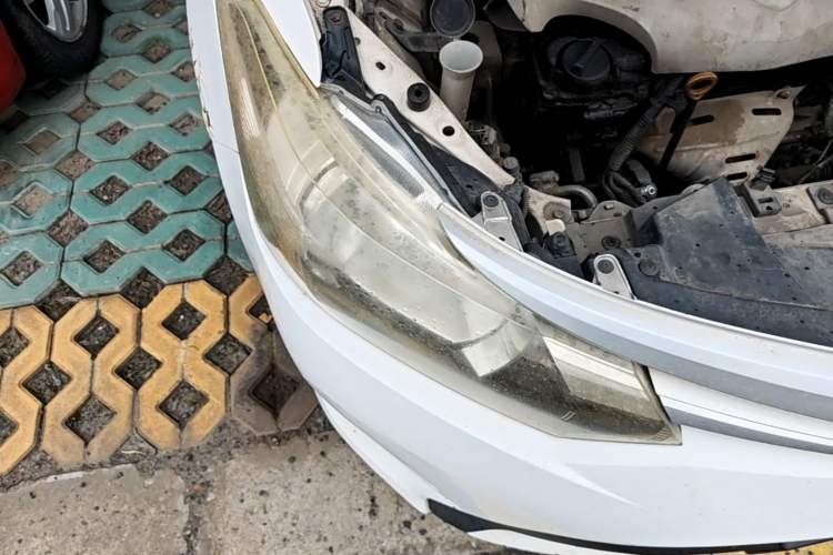 Used Toyota Vios 2014 1.3L Manual Xiang Edition Right Front Headlight