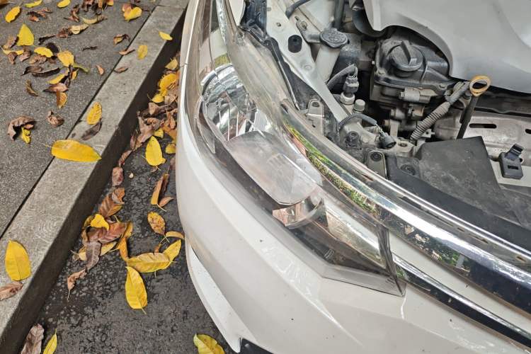 Used Toyota Vios 2014 1.5L Manual ZhiZhen Edition Right Front Headlight