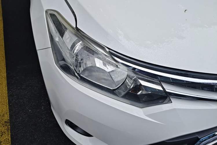 Used Toyota Vios 2014 1.5L Manual ZhiZhen Edition Right Front Headlight