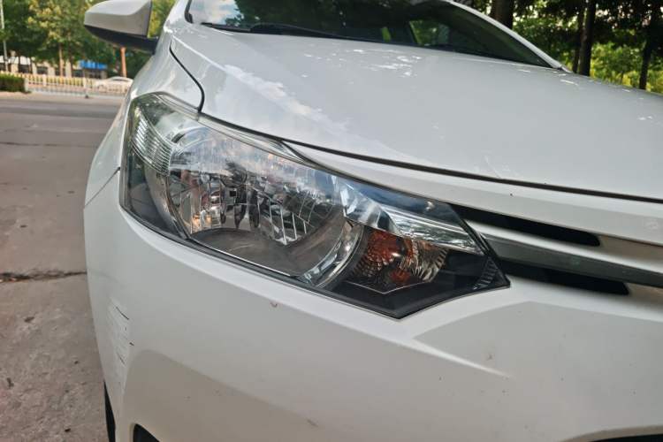Used Toyota Vios 2014 1.3L Manual Value Edition Right Front Headlight