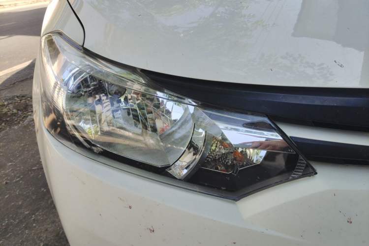 Used Toyota Vios 2014 1.3L Manual Value Edition Right Front Headlight