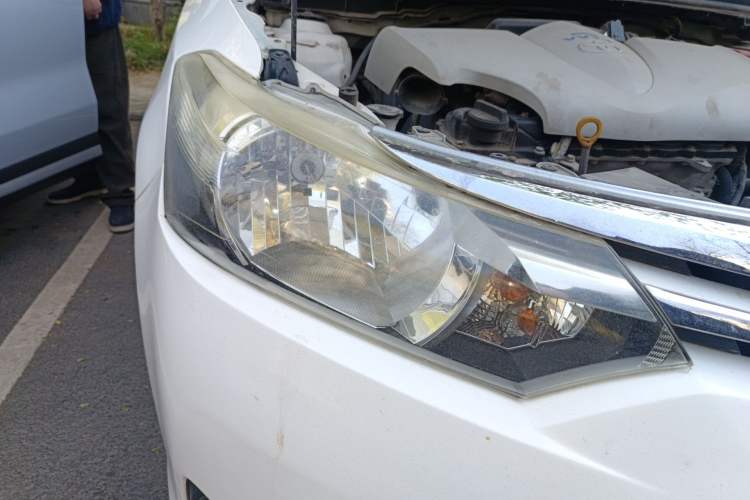 Used Toyota Vios 2014 1.5L Automatic ZhiZhen Edition Right Front Headlight