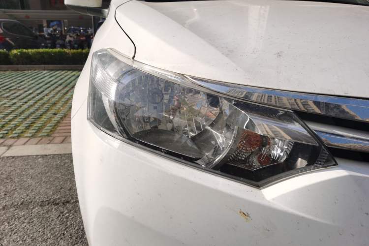 Used Toyota Vios 2014 1.5L Automatic ZhiZhen Edition Right Front Headlight