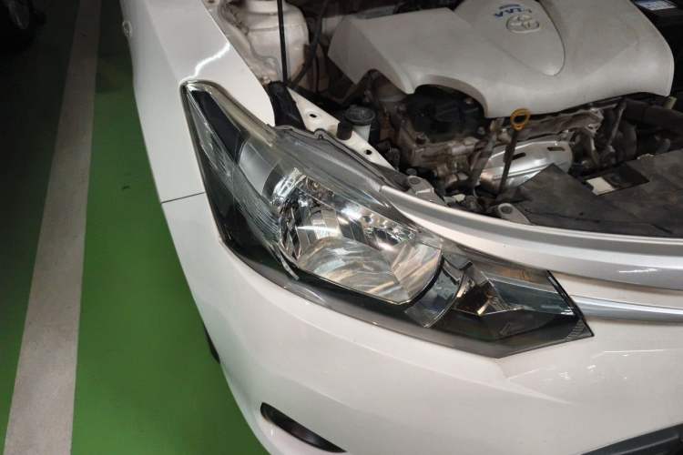 Used Toyota Vios 2014 1.3L Automatic Standard Edition Right Front Headlight