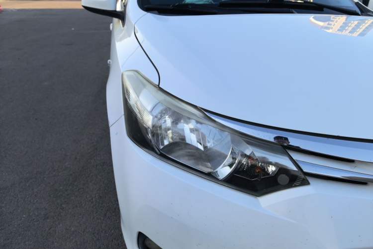 Used Toyota Vios 2014 1.5L Manual ZhiZhen Edition Right Front Headlight