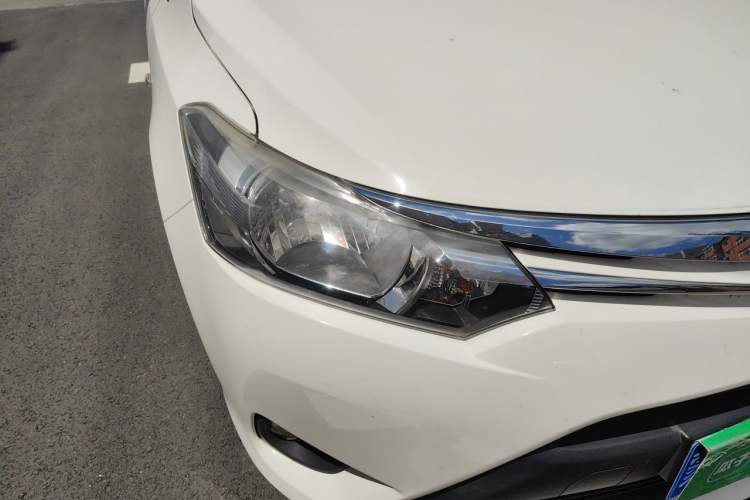 Used Toyota Vios 2014 1.5L Manual ZhiZhen Edition Right Front Headlight