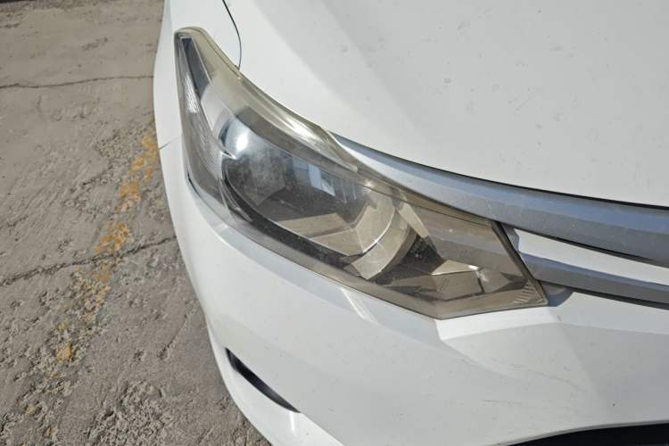 Used Toyota Vios 2014 1.3L Manual Xiang Edition Right Front Headlight