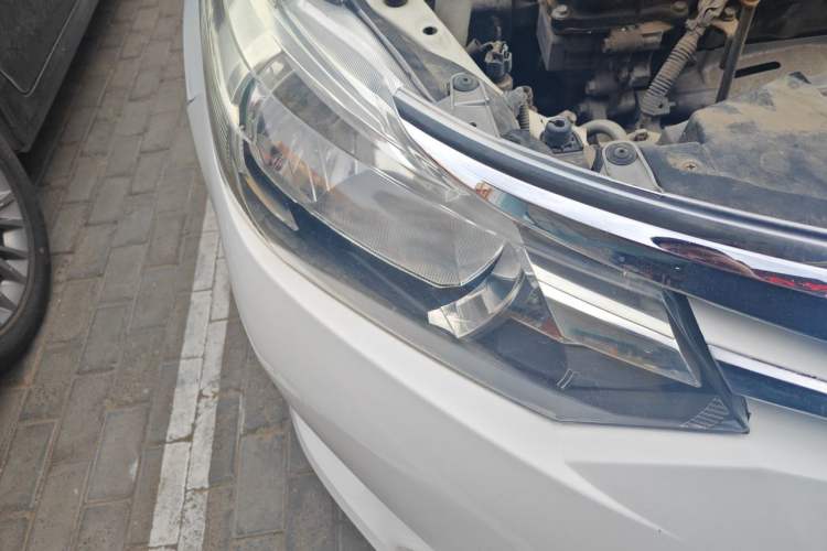 Used Toyota Vios 2014 1.5L Manual ZhiZhen Edition Right Front Headlight
