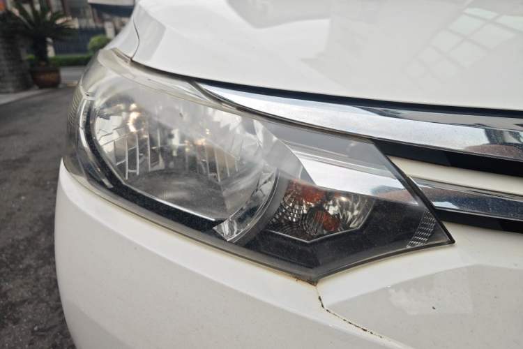 Used Toyota Vios 2014 1.5L Automatic ZhiZhen Edition Right Front Headlight