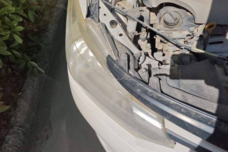 Used Toyota Vios 2014 1.3L Manual Value Edition Right Front Headlight
