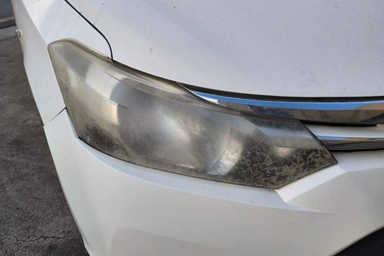 Used Toyota Vios 2014 1.5L Automatic ZhiShang Edition Right Front Headlight
